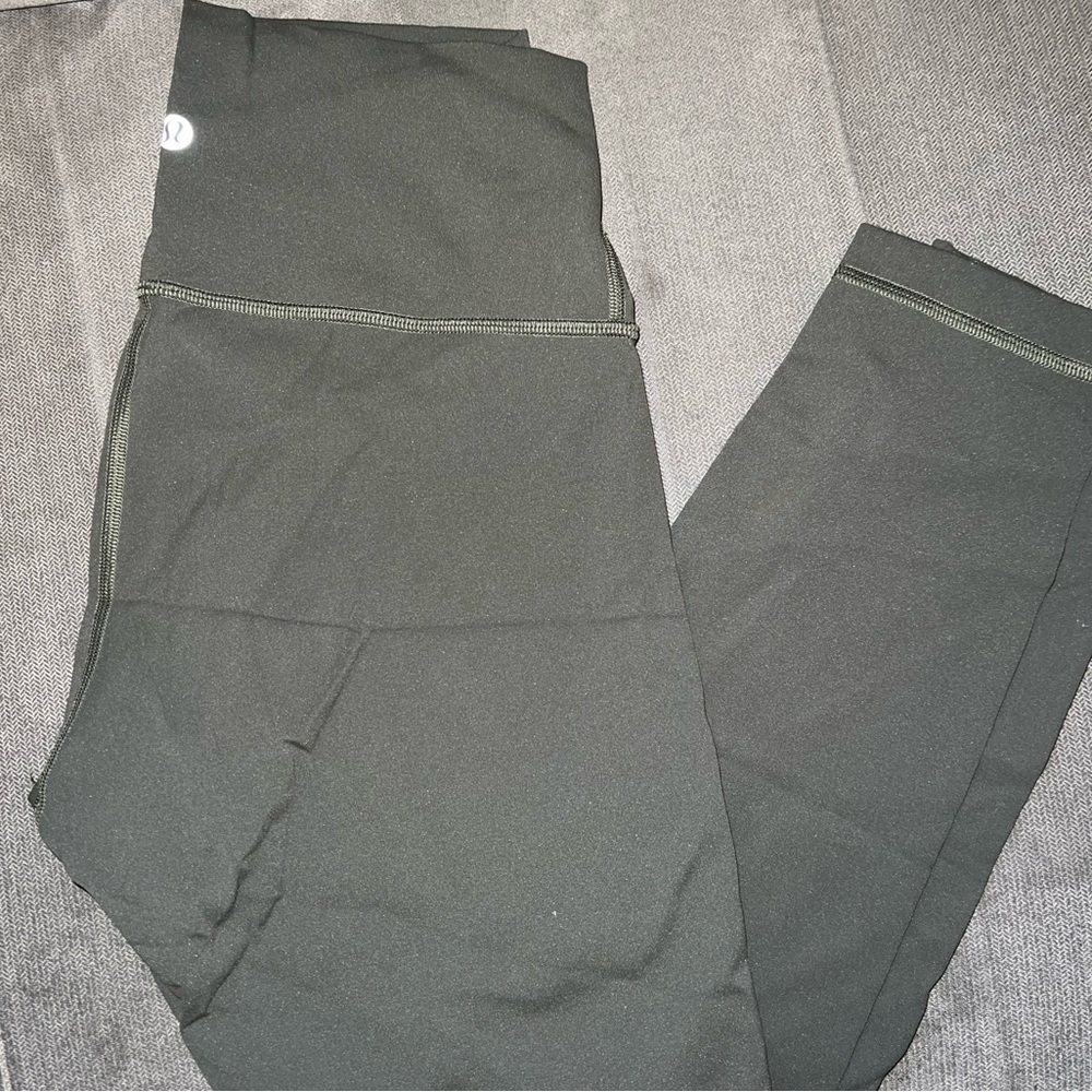 lululemon wunder under in dark olive